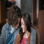 कहीं प्यार के चक्कर में नजरअंदाज तो नहीं कर रहे ये Red Flags, रिश्ते में पड़ने से पहले खुद से पूछें ये सवाल