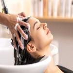 Beauty Care : प्राकृतिक तरीके से करें बालों को डिटॉक्स, ये चार स्टेप्स बदल देंगे बालों की रंगत
