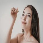 Beauty Tips: महंगे सीरम के बाद भी चेहरे पर नहीं है चमक तो बदलें अपना तरीका ये 3 गलतियां छीन रही हैं आपके चेहरे का निखार