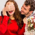 वेलेंटाइन डे पर पार्टनर के साथ इन तरीकों से करें एंजॉय, यादगार रहेगा मोमेंट