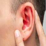 अदरक और सेंधा नमक से बना तेल कानों के दर्द से आराम दिलाने में है प्रभावी, जान लें प्रयोग से पहले की सावधानी