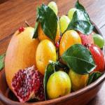 Health Tips : क्या डायबिटीज में फल खाने से भी बढ़ रहा है शुगर का स्तर? जानें कौन से फल है अमृत