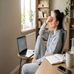 Health Tips: ऑफिस, घर और आराम के बीच संतुलन बिगड़ने पर शरीर कैसे संकेत दे सकता है