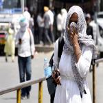 Health Tips : भीषण गर्मी से बिगड़ सकती है आपकी सेहत, खुद को ऐसे रखें सुरक्षित
