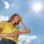 Health Tips: गर्मियों में बढ़ गया है लू का खतरा, इस तरह करें बचाव