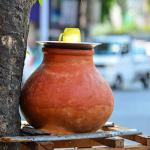 गर्मी शुरू होते ही पीते हैं मटके का पानी, तो इन तरीकों से करें ठंडा