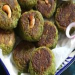 Iftaar Recipe: इफ्तार के समय परिवार वालों के लिए बनाए कुछ स्पेशल, सबको पसंद आएगा हरा भरा कबाब