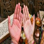 भाग्योंदय की कुंजी: हथेली का रंग और रेखाएं खोलती हैं किस्मत के ढेरों राज