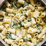 बच्चों को बनाकर खिलाएं क्रीमी वेज पास्ता, बार बार करेंगे खाने की जिद