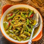 इस तरह बनाएं हरी मिर्च का अचार, ये विधि है आसान