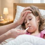 Moms & Baby Care : मौसम बदलते ही बच्चे क्यों पड़ते हैं बीमार? जानिए बचाव का आसान तरीका
