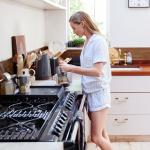 गर्मी के मौसम में किचन में नहीं होगी इरिटेशन, फॉलो करें ये स्मार्ट टिप्स