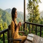 ऑफ द ग्रिडः क्यों अब पहाड़ों में वेकेशन नहीं सुकून ढूंढ रहे हैं लोग
