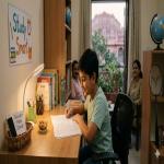 Parenting: नए जमाने की स्मार्ट पैरेंटिंग बिना दबाव के बच्चों को कैसे बनाएं पढ़ाई में अव्वल