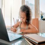 Parenting Tips: इन कामों में बिल्कुल भी ना दें बच्चों का साथ, बिगड़ जाएगा भविष्य
