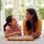 Parenting Tips: बच्चों की परवरिश में रखें इन बातों का ध्यान, बनेगा मजबूत रिश्ता