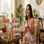 Relationship : ​5 यूनिक गिफ्ट्स जो इस चिलचिलाती गर्मी में भी आपकी गर्लफ्रेंड के चेहरे पर लाएंगे कूल मुस्कान 