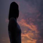Relationship Tips: क्या आपको भी रहती है दूसरों से तारीफ की उम्मीद, तो बदल दीजिए अपनी ये आदत