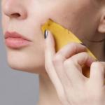 Skin Care Tips: ग्लोइंग स्किन के लिए बेस्ट है केले का छिलका, इस तरह करें इस्तेमाल