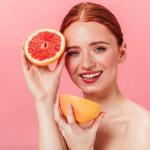 Skin Care Tips: इन फलों से त्वचा को मिलेगा निखार, इस तरह करें इस्तेमाल