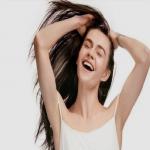 गर्मियों में बालों का ख्याल, पसीने की चिपचिपाहट से लेकर हेयर सनस्क्रीन तक