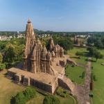 यहां हैं 800 से ज्यादा मूर्तियां, बड़े पत्थरों को काटकर बनाया गया है खुजराहो का ये मंदिर
