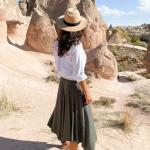 Women Fashion: सिंपल कपड़ों में भी दिखना है स्टाइलिश, तो अपनाएं ये फैशन ट्रिक्स