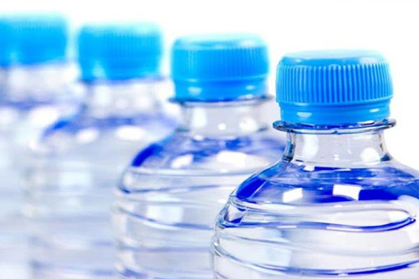 बोतलबंद पानी पीने के क्या नुकसान हैं