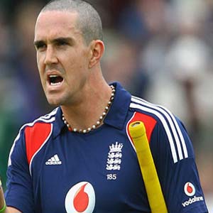 पीटरसन ने एसएमएस के लिये माफी मांगी