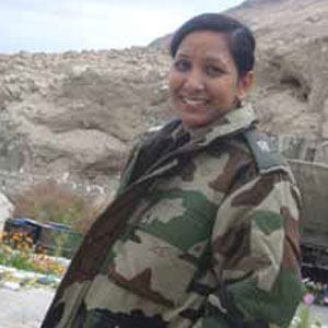 एवरेस्ट शिखर पर पहुंची जयपुर की नेहा, बनी दूसरी आर्मी ऑफिसर 