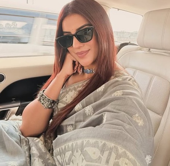 अक्षरा सिंह हुईं भावुक: दारा सिंह के नफरत वाले वॉइसओवर ने झकझोर दिया एक्ट्रेस का दिल!