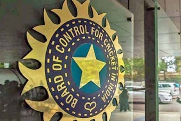 आईपीएल के बाकी मैचों को मुंबई शिफ्ट करने की बीसीसीआई की योजना