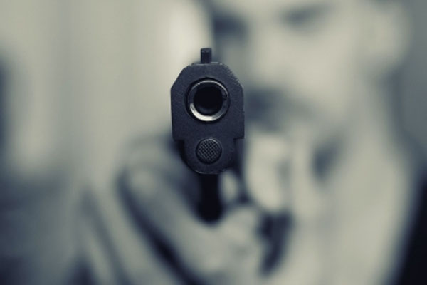 बिहार : एकतरफा प्यार में एक ही परिवार के 6 लोगों को मारी गोली, 2 की मौत
