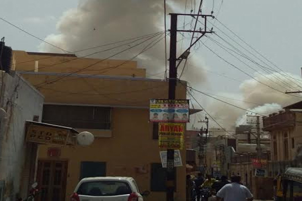 बीकानेर में पटाखे के गोदाम में आग, 5 मरे