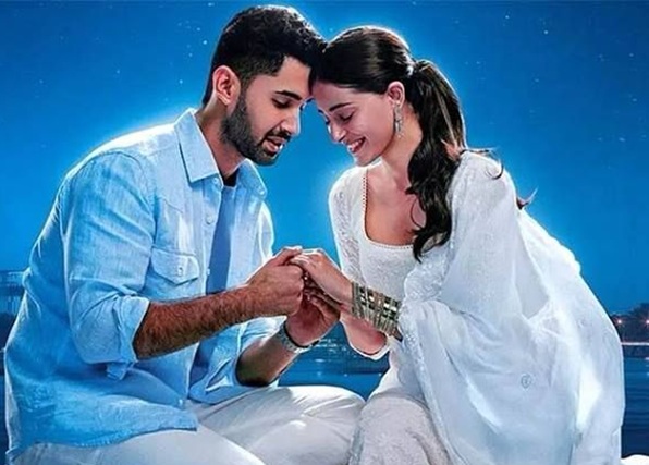 फिल्म चांद मेरा दिल का ऐतबार सॉन्ग जारी, प्यार में तड़पे अनन्या और लक्ष्य लालवानी
