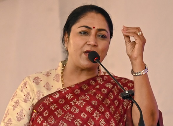 वर्क फ्रॉम होम और मेट्रो मंडे का गंभीरता से पालन करने पर जोर, सीएम रेखा गुप्ता ने अधिकारियों संग की बैठक