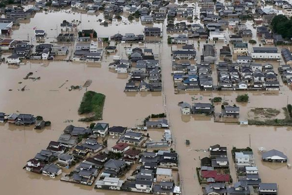 जापान में बाढ़ से मरने वालों की संख्या बढक़र 200 हुई