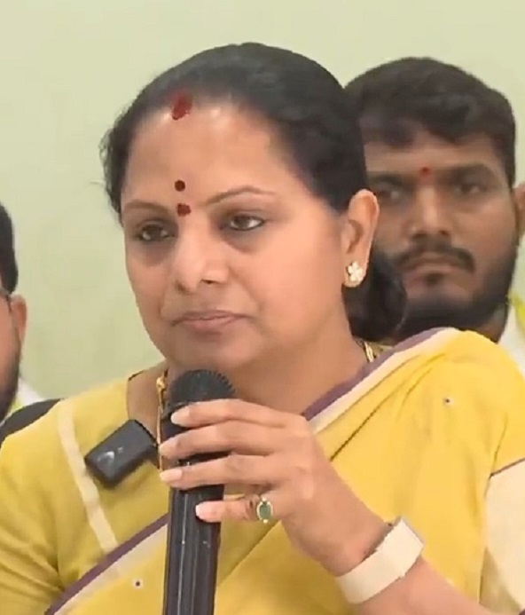 दिल्ली हाईकोर्ट ने ईसीआई को दिया निर्देश, के. कविता की पार्टी रजिस्ट्रेशन अर्जी पर जल्द फैसला लें