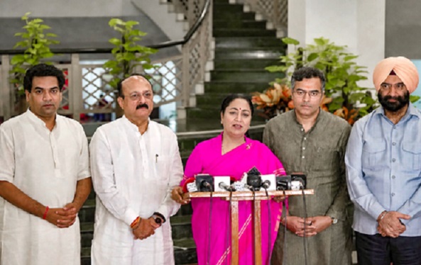 दिल्ली लक्ष्मी योजना : 1.54 लाख महिलाओं ने रजिस्ट्रेशन कराया, 10,723 आवेदन जमा