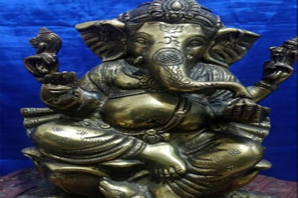 अयोध्या मंदिर से आठ मूर्तियां चोरी