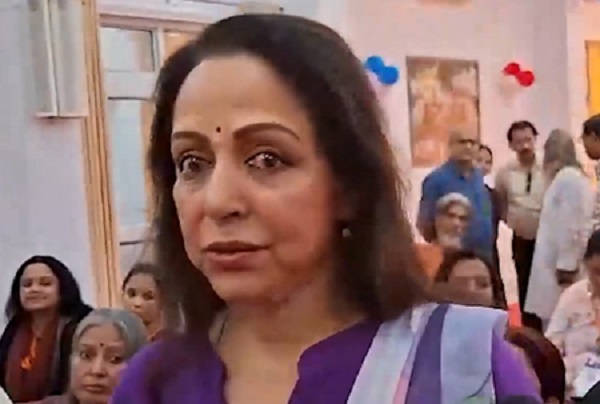 हेमा मालिनी ने हनुमान अंश को बताया हनुमानजी का आशीर्वाद, बोलीं-आम लड़की ने बनाई ऐसी फिल्म, मैं भी देखना चाहती हूं