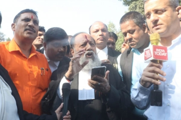ज्ञानवापी केस : हिंदू वादी संगठन ने अधिवक्ता हरिशंकर जैन को हटाया
