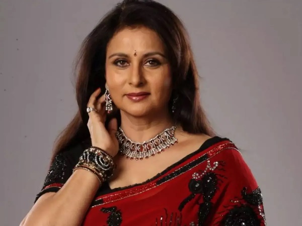 पहली ही फिल्म में शशि कपूर ने जड़ा था पूनम ढिल्लों को जोरदार थप्पड़, सेट पर झेली मुश्किलें
