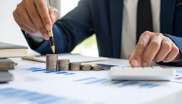 भारतीय शेयर बाजार 2026: बजट से पहले लार्ज कैप शेयरों में निवेश का सुनहरा मौका
