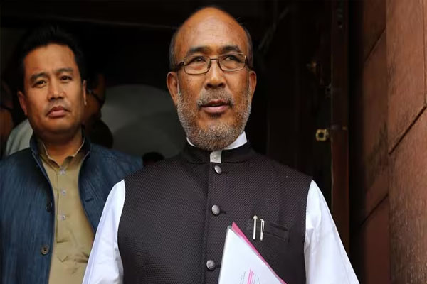 मणिपुर में इंटरनेट सेवाएं शुरू : सरकार की चेतावनी-लूटे गए हथियार 15 दिनों में लौटाएं 