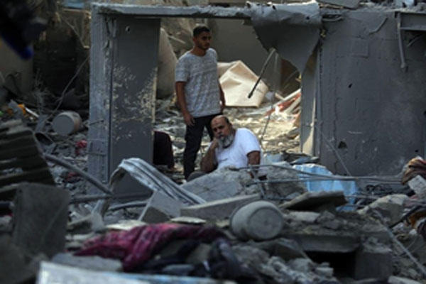 इजरायल-हमास युद्ध: फ़िलिस्तीनी मृतकों की संख्या बढ़कर 15,899 हुई !