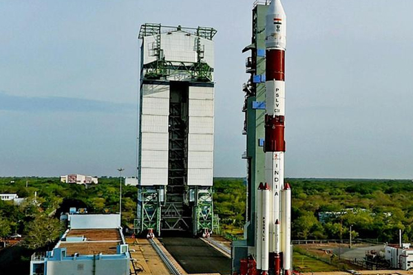 इसरो की एक और सफलता, एक साथ 31 उपग्रहों का प्रक्षेपण