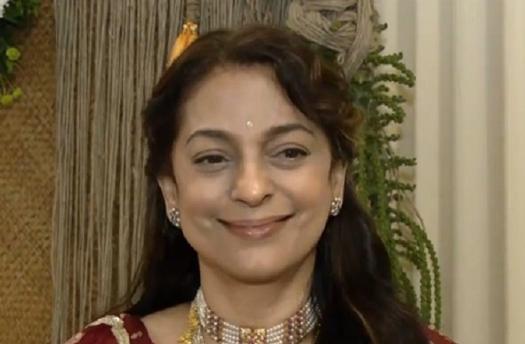 जूही चावला और तनीषा मुखर्जी ने साझा किए आध्यात्मिक अनुभव, ध्यान और साधना को बताया जीवन की ताकत
