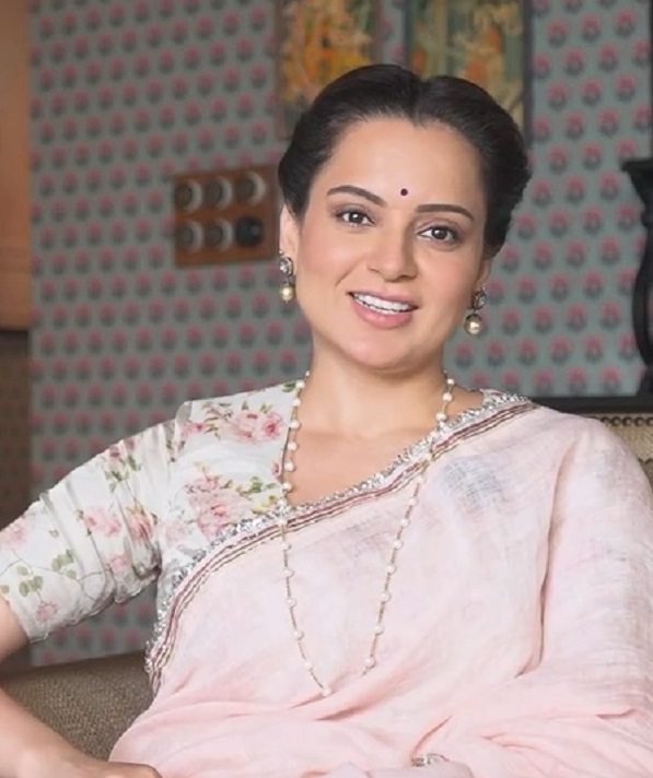 राखी सावंत के बयान पर भड़कीं कंगना रनौत, बोलीं-फेवर के बावजूद तुम्हें स्वीपर की नौकरी भी नहीं मिली