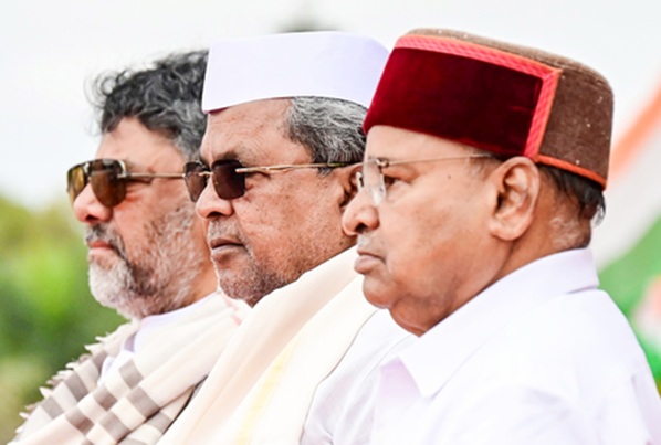 कर्नाटक : राज्यपाल ने स्वीकार किया सिद्धारमैया का इस्तीफा, फिलहाल कार्यवाहक मुख्यमंत्री बने रहेंगे 
